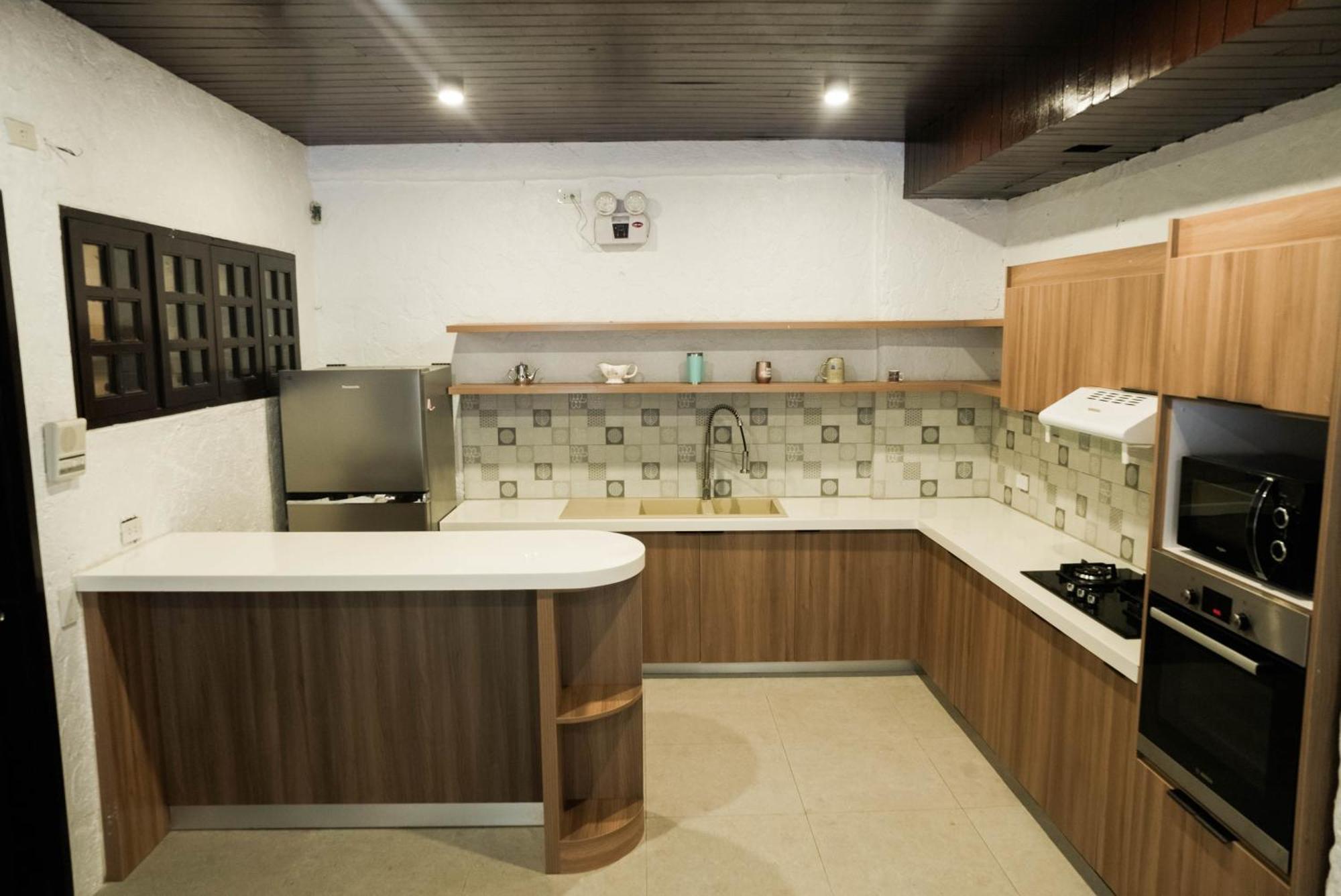 Casa De Celestina Private Resort Silang Экстерьер фото