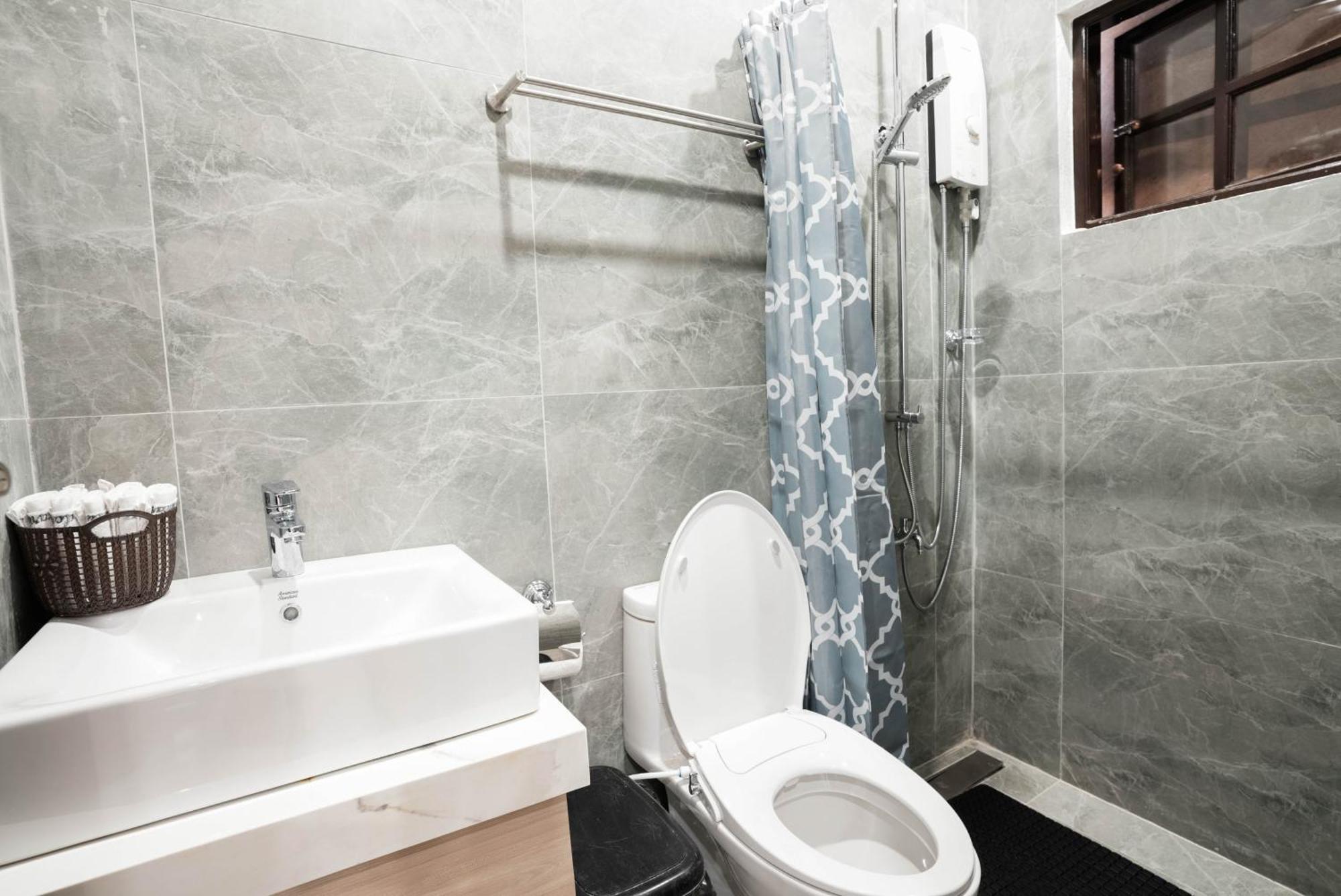 Casa De Celestina Private Resort Silang Экстерьер фото