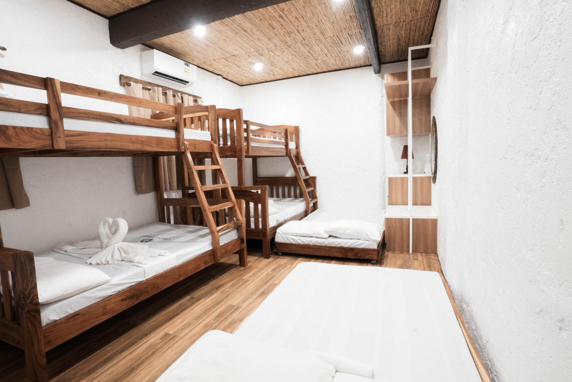 Casa De Celestina Private Resort Silang Экстерьер фото